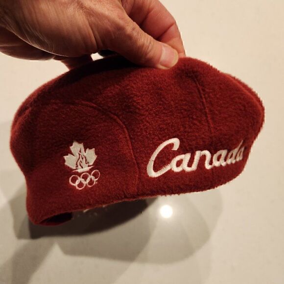 Roots Team Canada 2002 Olympics fleece newsboy hat. Size M - Picture 2 of 6